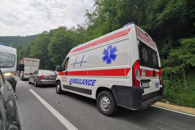 Usijao se telefon Hitne pomoći u Kragujevcu: Za 24 sata obavljeno 49 intervencija, u ambulanti 61 pregled