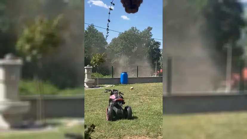 Sve se vrtelo u krug: Nesvakidašnja pijavica pogodila čačansko naselje Ljubić, meštani kažu - na svu sreću trajalo je kratko (FOTO)(VIDEO)