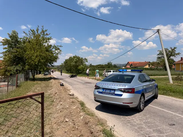 Sudar motora i automobila kod Čačka / foto: RINA