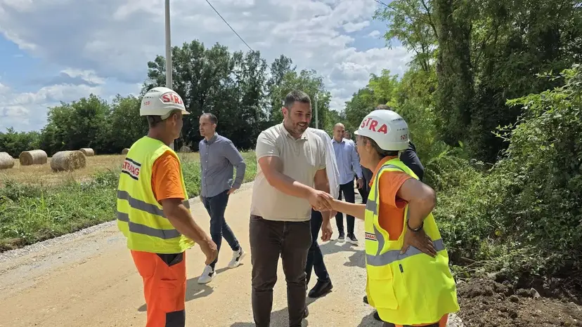 Ovaj zaseok u Mrčajevcima ima najviše dece i mladih: Meštani dobili ono što su dugo čekali - asfalt stiže u Ilijak