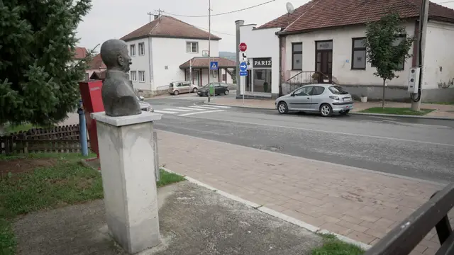 Spomenik knezu Aleksi Popoviću u Kosjeriću / foto: RINA