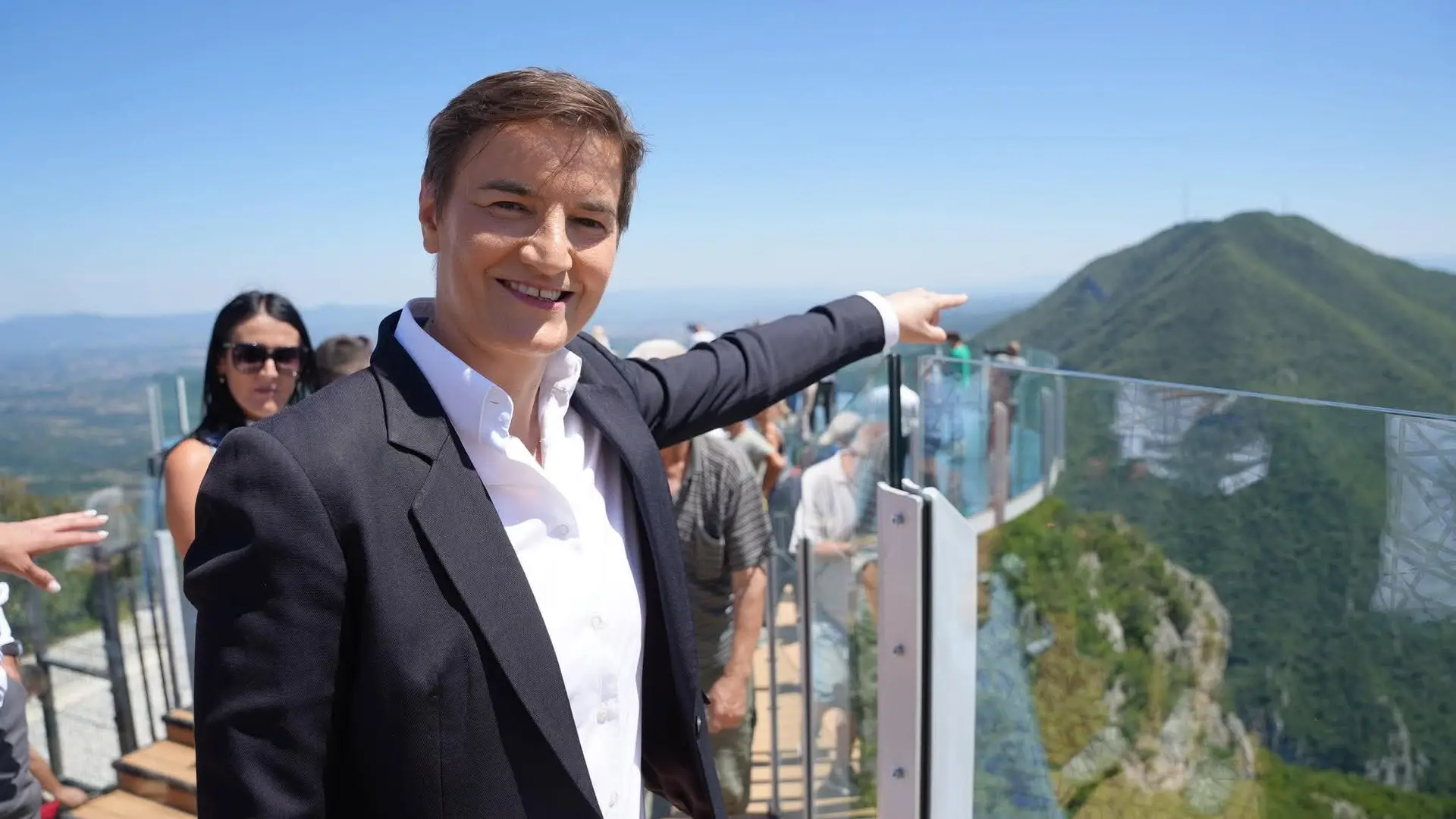Ovo je jedan od lepših dana u mom životu: Ana Brnabić ponosna na jedini srpski Skywalk - upravo ona za ovaj projekat uložila je ogromnu energiju i trud