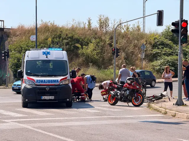Težak udes u Čačku, povredjen biciklista/ Foto: RINA