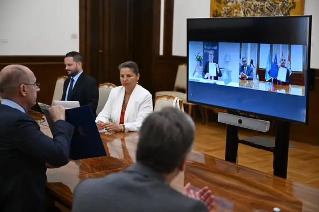 Aleksandar Vučić sa predstavnicima SZO – Foto Instagrambuducnostsrbijeav (2).jpg