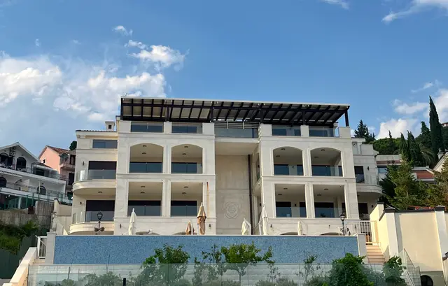 Kuća Bogoljuba Karića u Bokokotorskom zalivu/ Foto: RINA