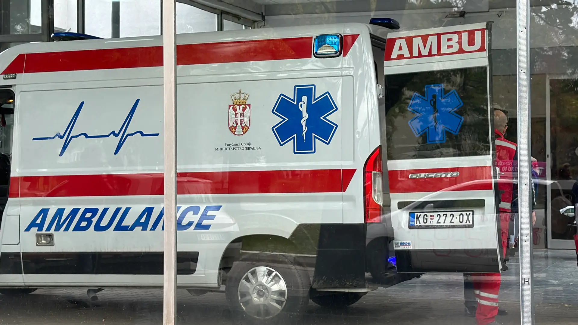 Neprospavana noć za kragujevačke lekare: Ambulante pune pacijenata sa povredama i visokim pritiskom, veliki broj intervencija na javnim mestima