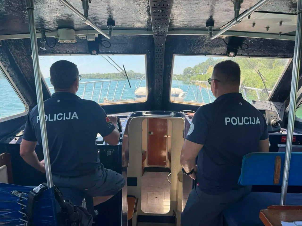 Pojačane kontrole na crnogorskom primorju: Skuterima vukli ljude na gumama, plovila bez dozvola i prsluka za spasavanje (FOTO)(VIDEO)