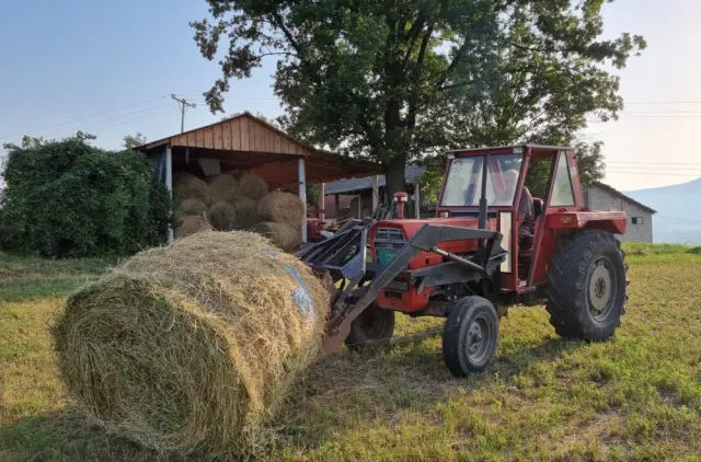 cacak-poljoprivreda-traktor-selo-foto- Jovan Nikolić - RINA.webp