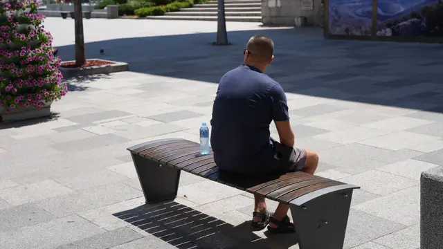 Čačak – visoke temperature ispraznile ulice, poluprazni kafići i tek poneki prolaznik – Foto: RINA