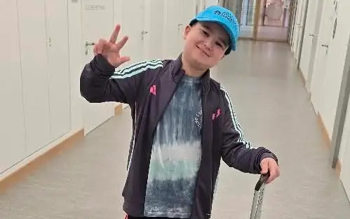 Andrija uspešno podneo još jednu tešku operaciju, iako ima jako retku bolest/ Foto: Privatna arhiva