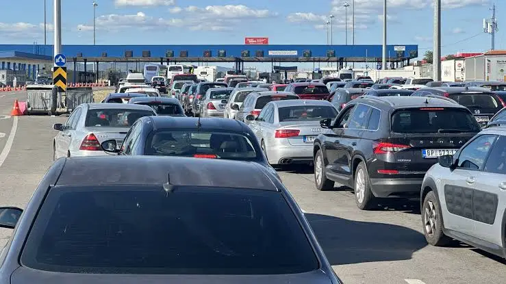 Kolone na izlazu iz Srbije: Kamioni na Šidu čekaju čak četiri sata, zadržavanja i na granici sa Bugarskom
