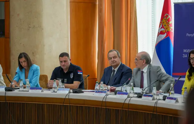 Dobrovoljna vatrogasna društva – dodela bespovratnih sredstava – Foto MUP Srbije