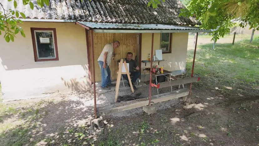 Neobična priča iz sela Bogdanica podno Maljena: Vojo čitavog života bio bravar i električar, pa u penziji postao - slikar (FOTO)