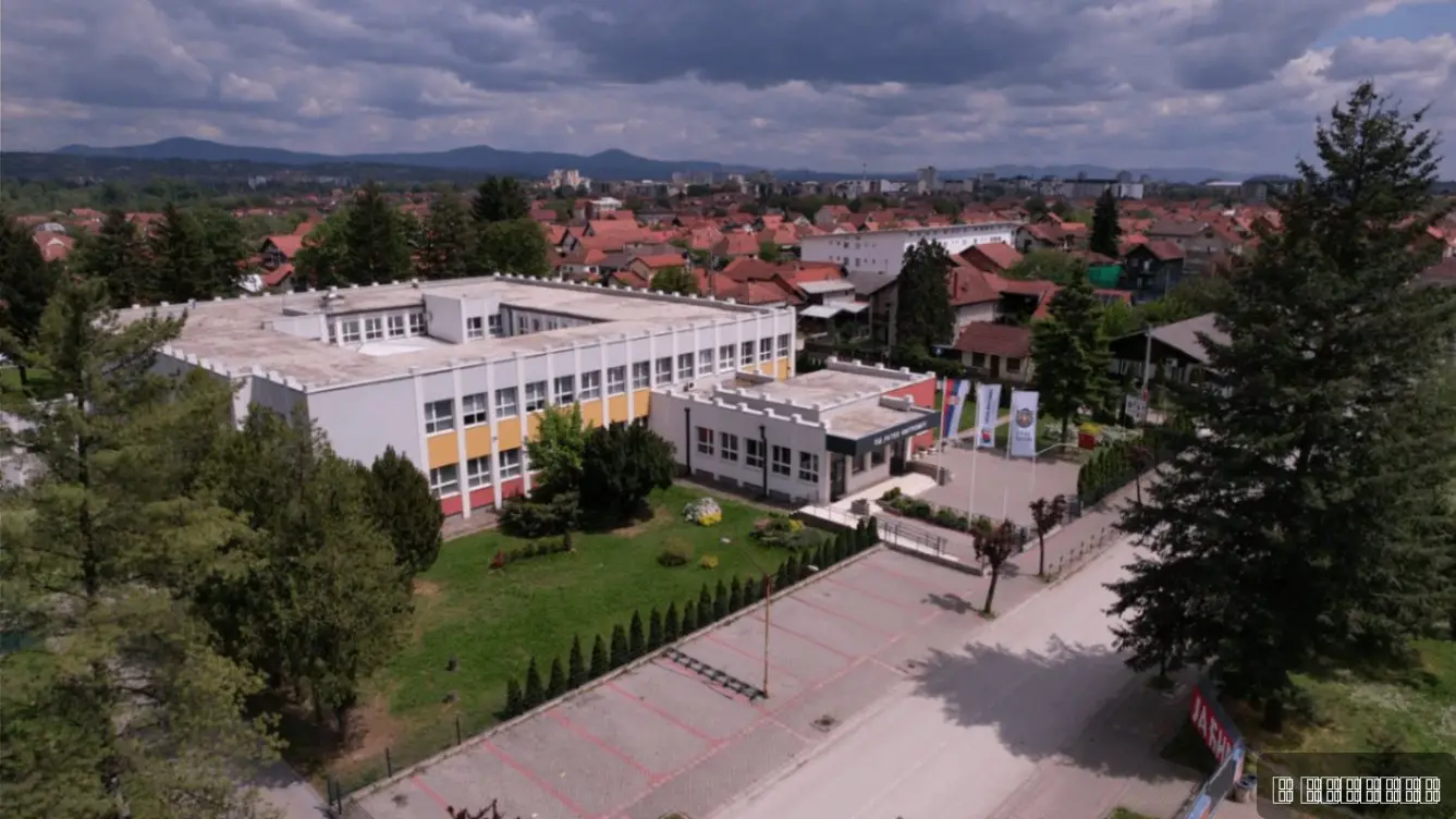 Devojčica donela skalpel u školu u Čačku: Direktor otkrio šta se zaista desilo i koje su mere odmah preduzete (FOTO)(VIDEO)