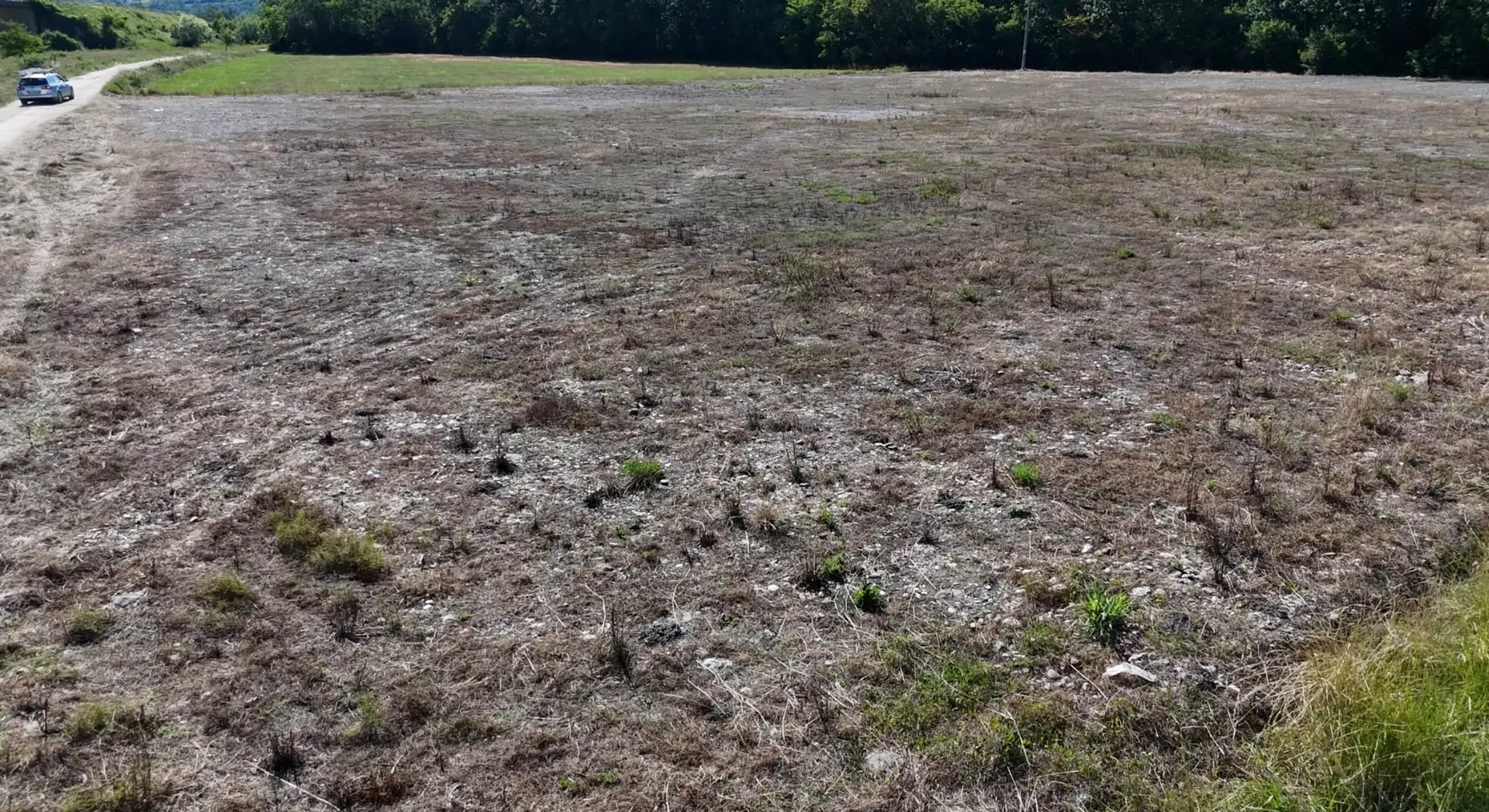 Veliki požar kod Čačka: Gorelo preko 30 ari niskog rastinja u Prijevoru, gust dim se video iz gotovo celog grada (FOTO)(VIDEO)