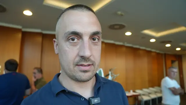 Dušan Vasović iz Takova sa trofejem srneće divljači ocenjenim sa 133,13 poena - Foto: Jovan Nikolić/RINA