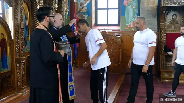 Hodočasnici pešače od Rudog do Ostroga, foto: RINA