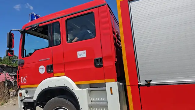 Novi Sad – automobil u kanalu nakon nesreće u naselju Klisa – Foto: Printscreen