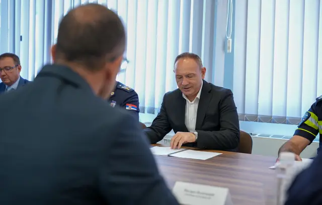 Foto: Poseta direktora policije Policijskoj upravi u Novom Sadu - Foto: Ministarstvo unutrašnjih poslova Srbije