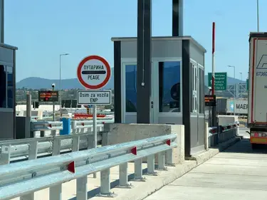 Navala već prvog dana: Skoro 8.000 vozila prošlo Moravskim koridorom prvi dan