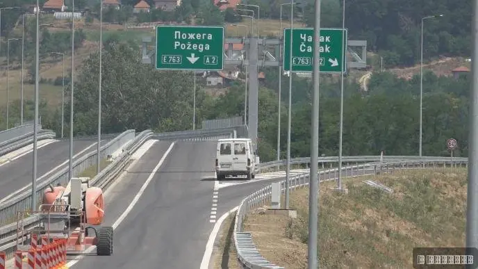 Vozači, oprez: Izvode se radovi na auto-putu Miloš Veliki, zaustavna saobraćajna traka biće zauzeta do 18. maja