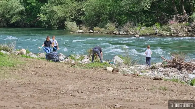 Prijepoljci očistili plažu pored Lima, foto: RINA