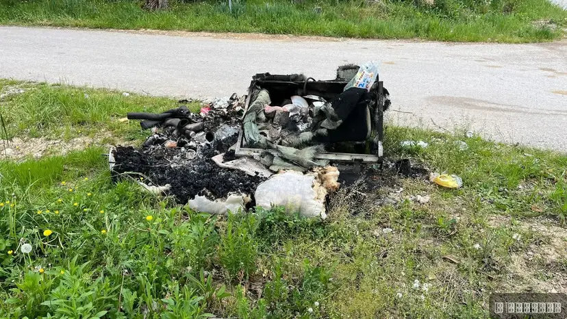Neverovatan bezobrazluk vandala u Lučanima: Zapalili preko deset kontejnera, napravljena šteta veća od milion dinara - policija na nogama (FOTO)(VIDEO)