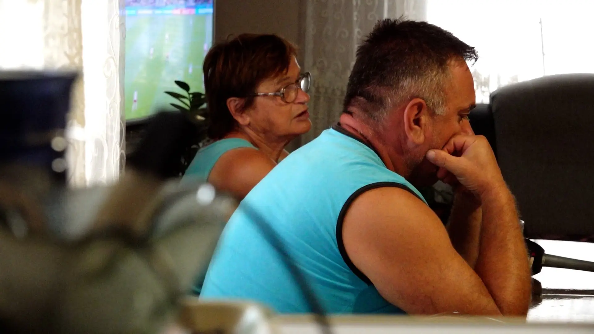 Idem, a ne znam kuda: Desanka danima tražila decu u izbegličkoj koloni - dramatična sećanja na Oluju i posle tri decenije i dalje žive u porodici Čakalo (FOTO)