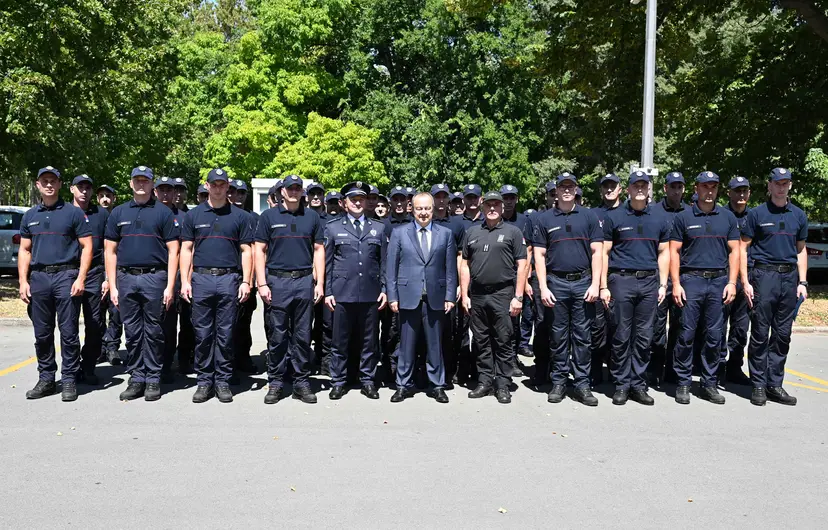 Dačić: Ministarstvo nastavlja da ulaže u opremu i bolje uslove rada vatrogasaca-spasilaca