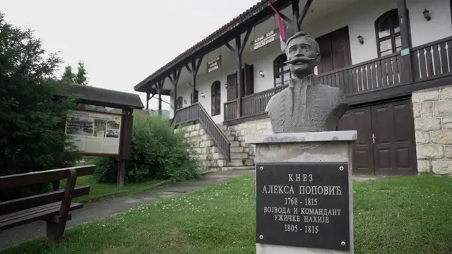 Spomenik knezu Aleksi Popoviću u Kosjeriću / foto: RINA