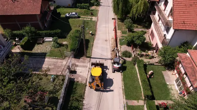 Radovi na vodovodnoj mreži u Rači / foto: RINA