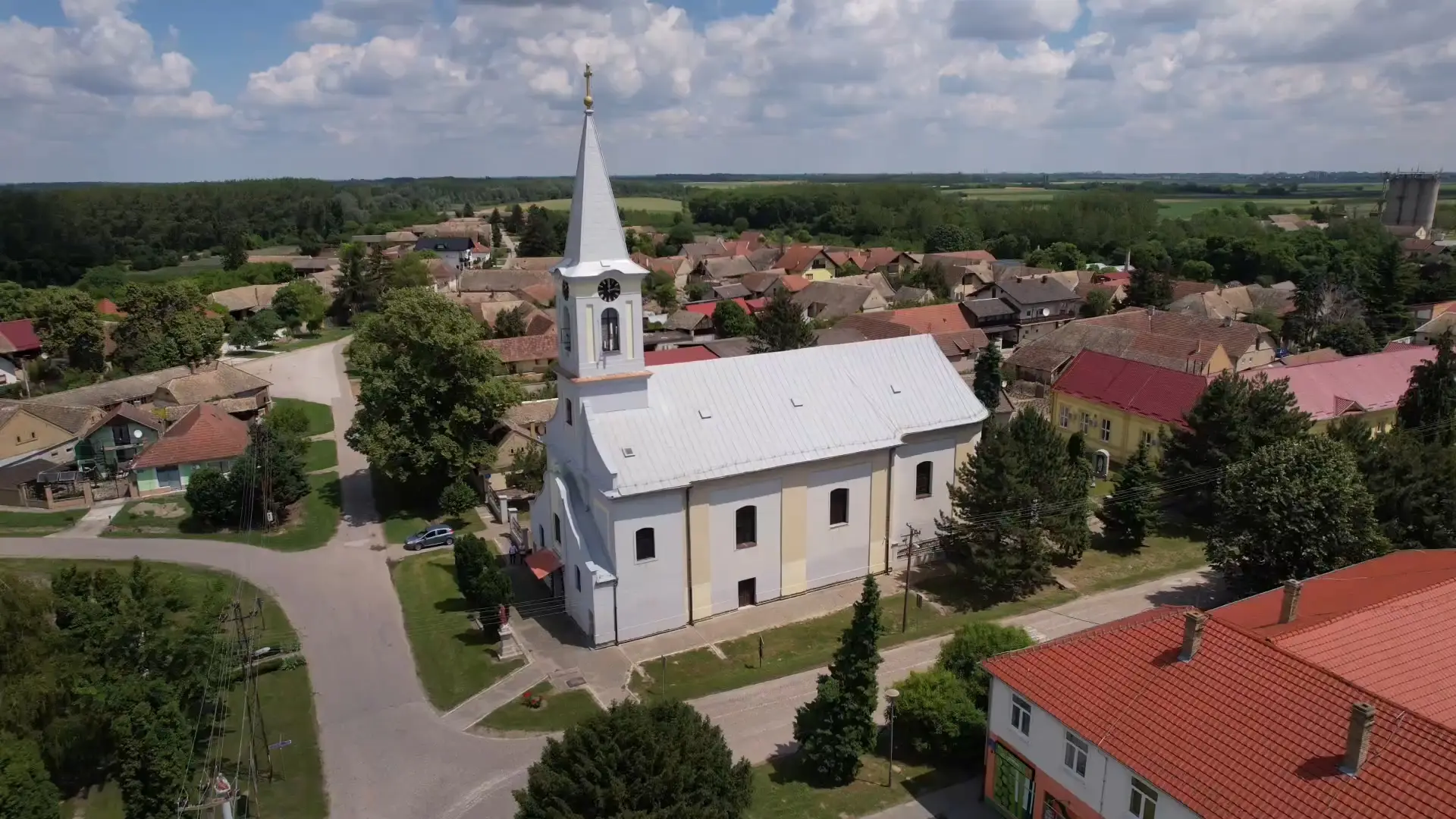 Selo u kom Srbi i Mađari žive kao braća, sada se sve više ljudi u njega vraća: Država ne zaboravlja nijedno mesto, nakon šest decenija velika ulaganja u Kupusini (FOTO)(VIDEO)