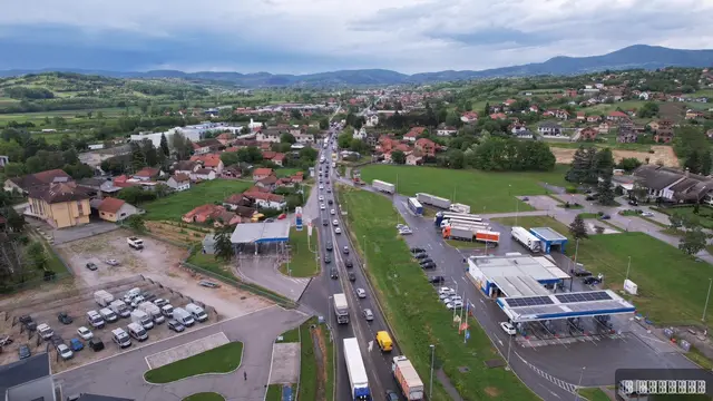 Saobraćajni kolaps u Preljini kod Čačka / Foto: RINA