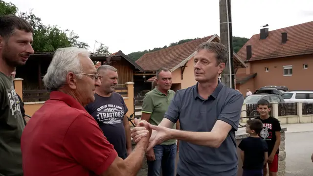 Glišić posetio meštane u selu Prilipac kod Požege / foto: RINA