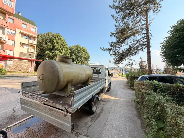 Cisterne raspoređene u Čačku, foto: RINA