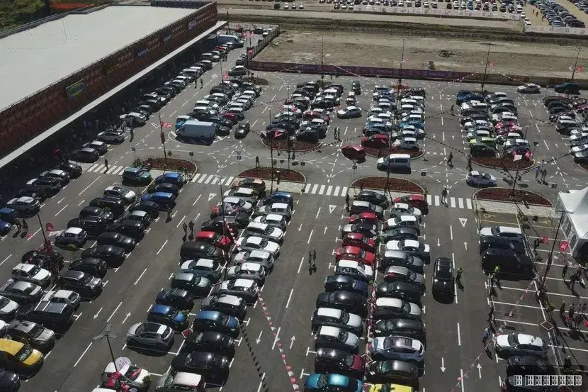 Ovaj srpski grad povukao sjajan potez: Prestaje naplata parkinga na dve lokacije na Trgu topolivaca