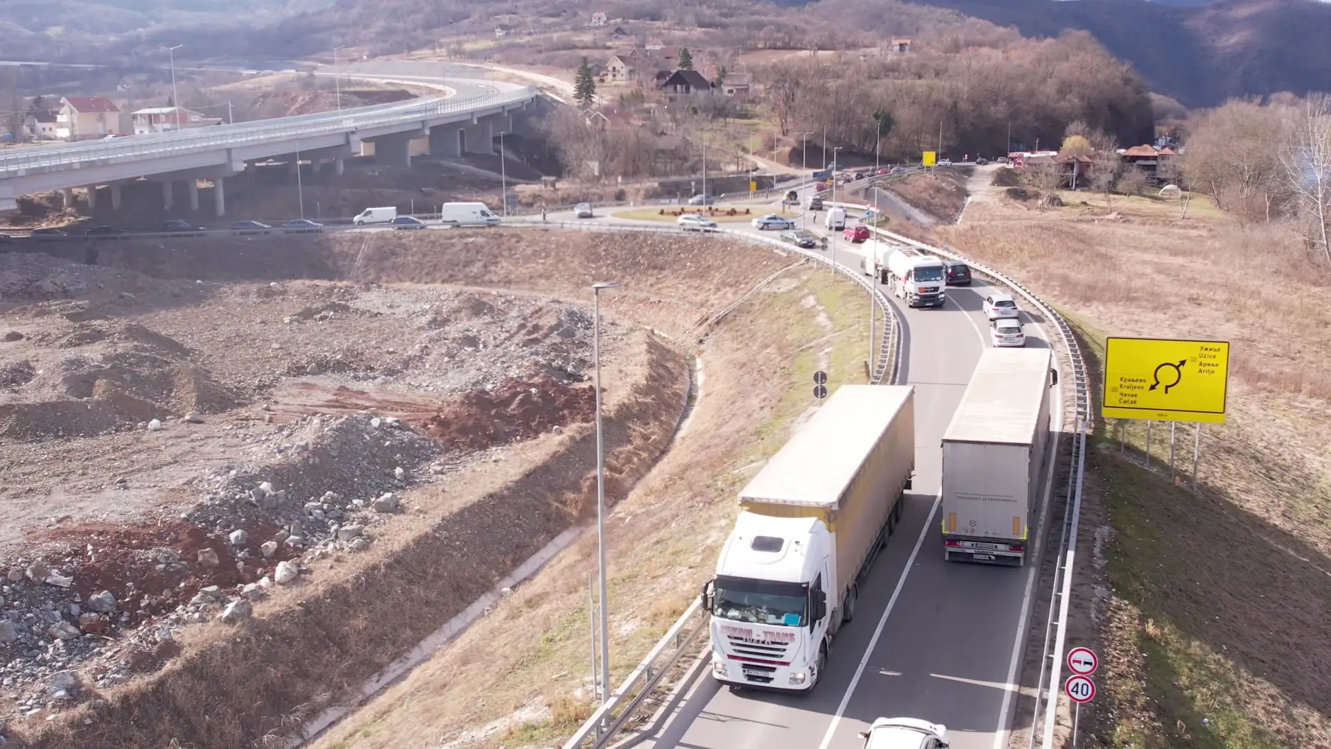 Vozači teretnjaka ovo morate da znate: Kolone kamiona na granicama, najkritičnije na Kelebiji gde se čeka 240 minuta