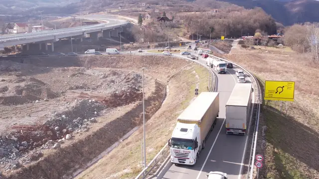 Vozači teretnjaka ovo morate da znate: Kolone kamiona na granicama, najkritičnije na Kelebiji gde se čeka 240 minuta/ Foto: RINA, ilustracija
