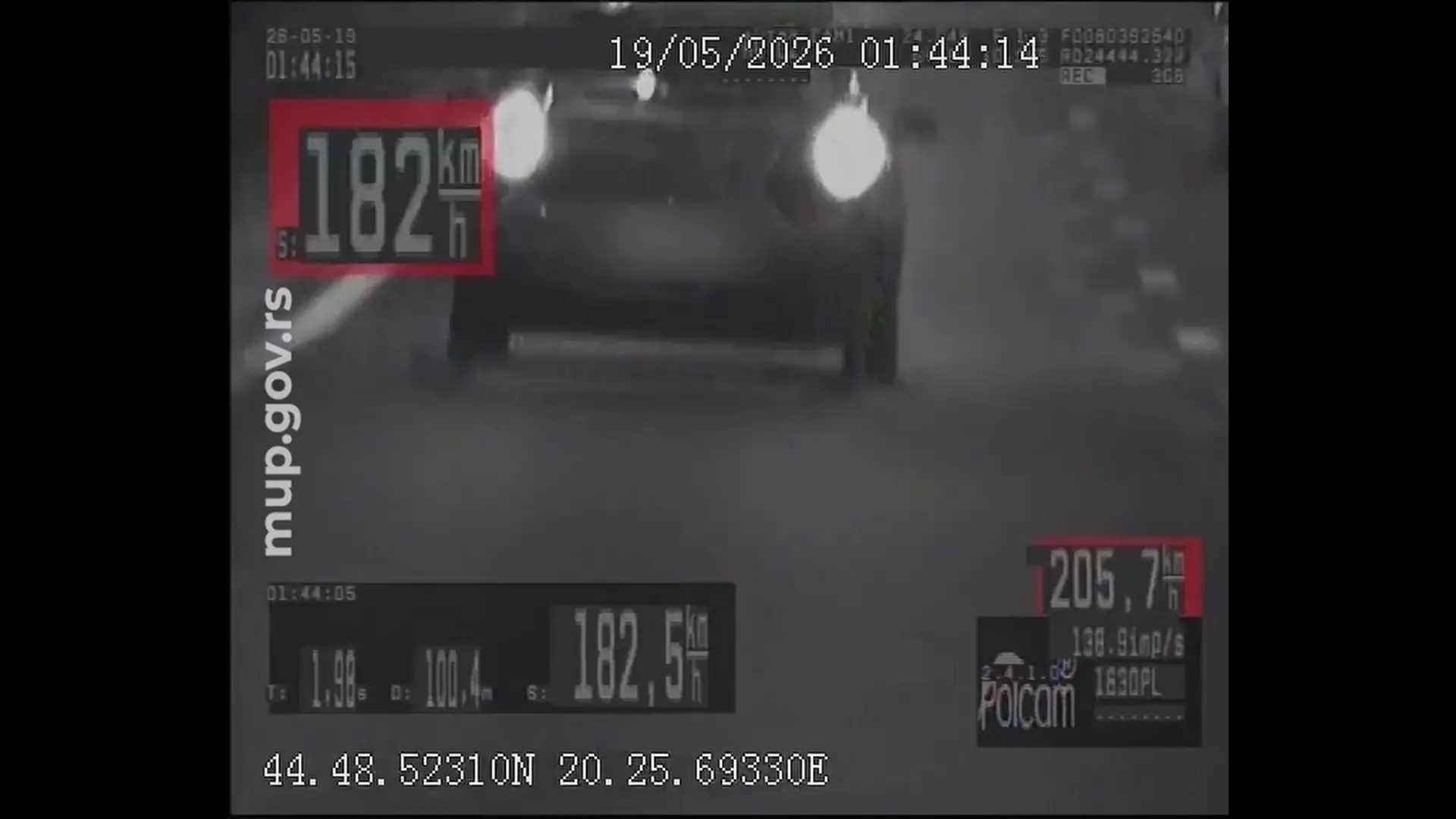 "Dal si normalan"?: Pijan i bez dozvole vozač leteo kroz Beograd, divljao golfom preko 180 na sat kroz Beograd (VIDEO)