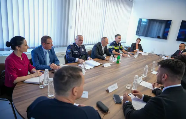 Foto: Poseta direktora policije Policijskoj upravi u Novom Sadu - Foto: Ministarstvo unutrašnjih poslova Srbije