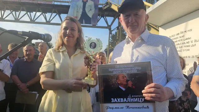 Dobrivoje Topalović dobio spomen-bistu u rodnoj Preljini / foto: RINA