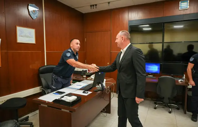 Foto: Poseta direktora policije Policijskoj upravi u Novom Sadu - Foto: Ministarstvo unutrašnjih poslova Srbije