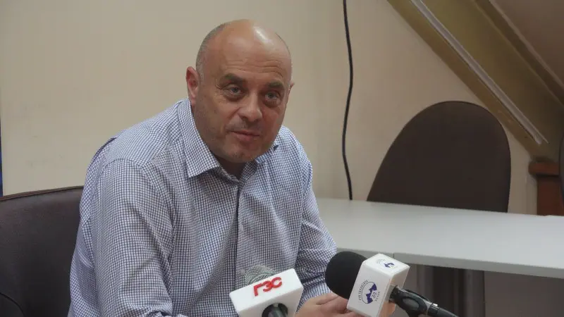 U pitanju ozbiljan kvar na velikoj betonskoj cevi: Oglasio se direktor"Rzava" - bez vode trenutno Čačak i još četiri opštine, sve ekipe na terenu (FOTO)