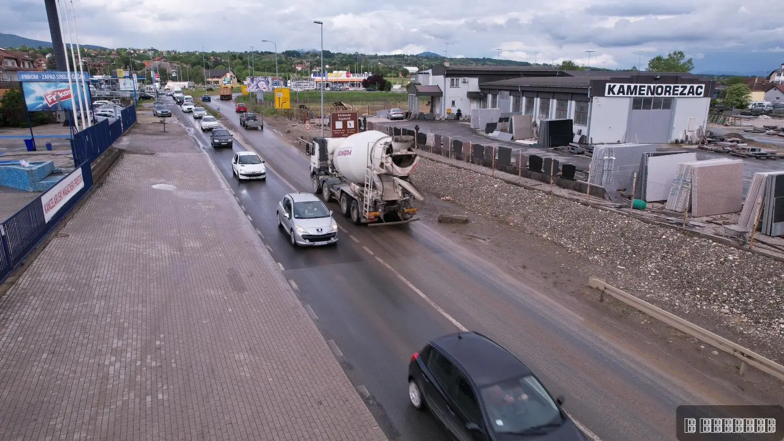 Haos u Preljini, vozači gube strpljenje: Ogromne gužve na Ibarskoj magistrali, kilometarske kolone od Preljine do Mrčajevaca (FOTO)(VIDEO)