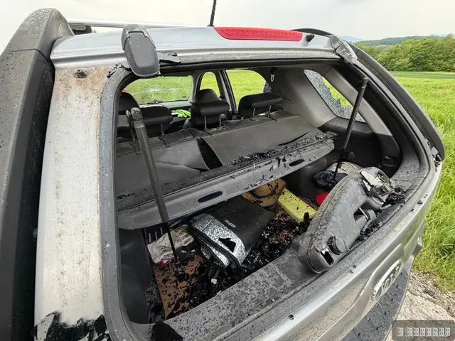 Automobil pronađen potpuno demoliran/ Foto: RINA