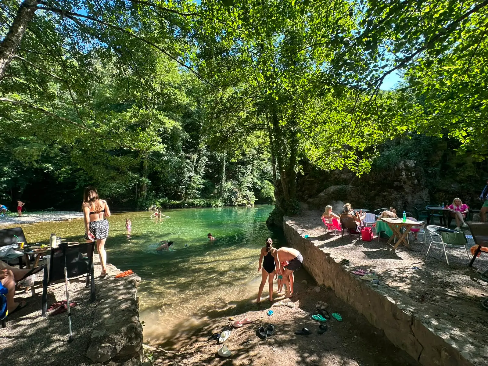 Arilje ima svoje more, prelepe plaže na reci Rzav pune kupača: Žuta stena, Zelena plaža i Urijak su pravi turistički biseri (FOTO)