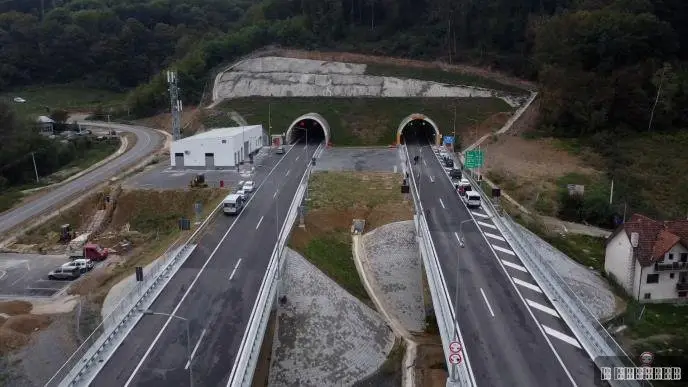 Vozači, oprez na auto-putu Miloš Veliki: Promena režima saobraćaja u tunelu Munjino brdo, jedna tunelska cev zatvorena