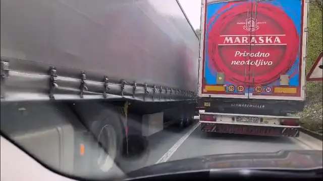 Crna Gora – Kilometarske kolone na graničnim prelazima Gostun i Dobrakovo