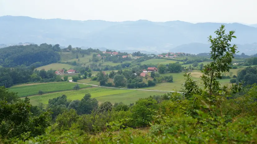 Sedam vila sa solarnim elektranama i na površini većoj od dva hektara: Ovo prelepo srpsko selo dobija sjajan turistički kompleks, evo šta kažu meštani (FOTO)