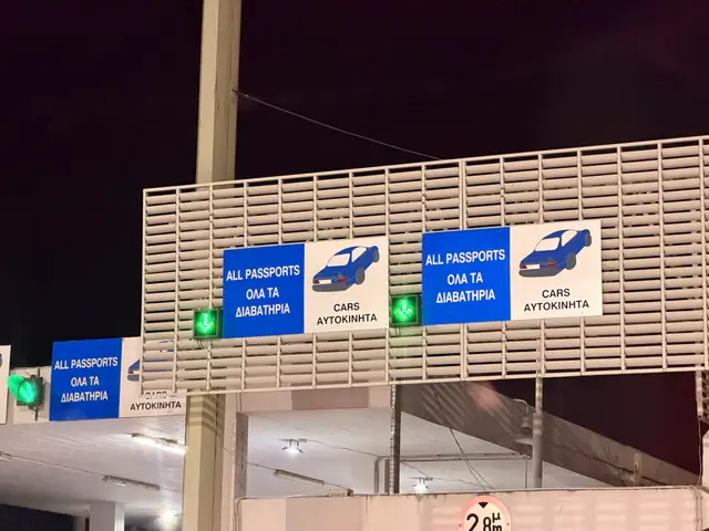 Da li je vožnja tokom noći najbolji način da ne čekate na granici sa Grčkom / foto: RINA